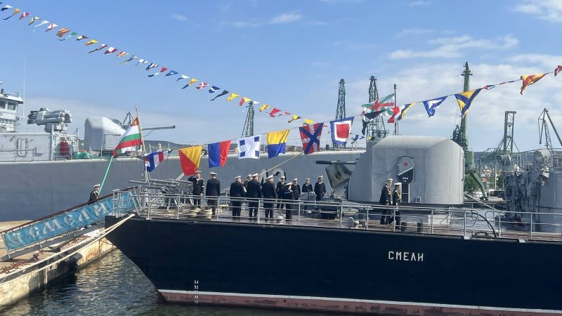 Военноморските сили във Варна проведоха мероприятия по случай Деня на храбростта и армията