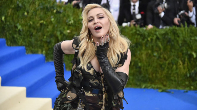 Мадона е известна като Кралицата на попа през цялата си