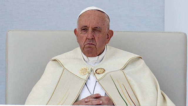 Папата призова правителствата да се справят с демографската криза