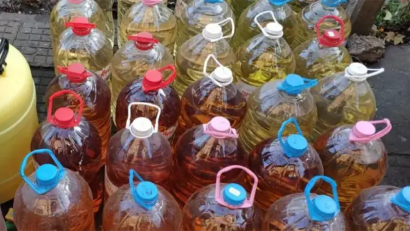 Стоци литри алкохол без акциз намериха в къщата на баба от Монтанско