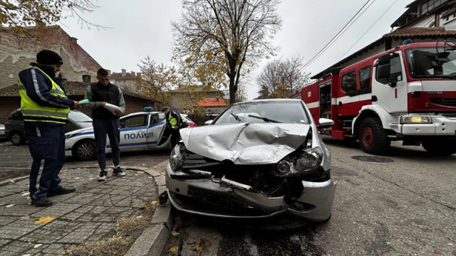 Висока скорост, алкохол или наркотици са причина за тежката катастрофа в Пловдив