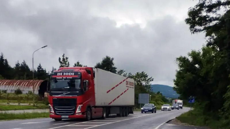 Заради трафика от Гърция: От АПИ ограничават камионите над 12 тона