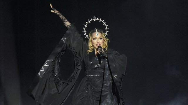 Поп иконата Мадона отново е сама след като прекрати едногодишната