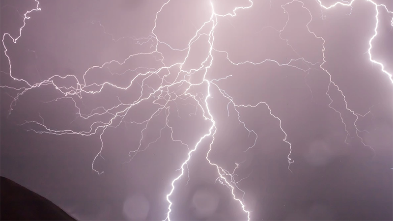 Мълния предизвика горски пожар в Ростовска област