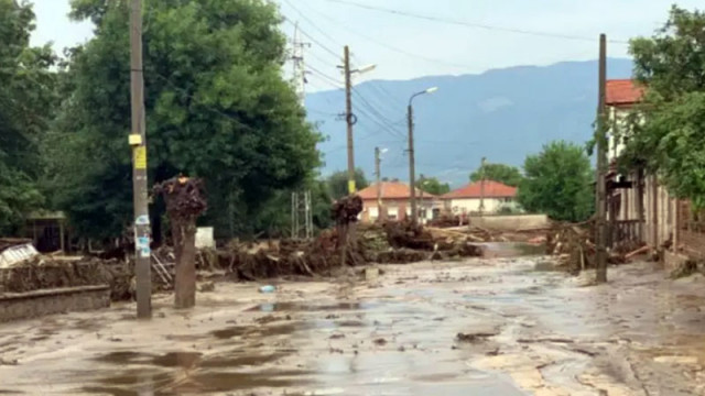 Кабинетът одобри още 10,5 млн. лв. за щетите след наводненията в Карловско