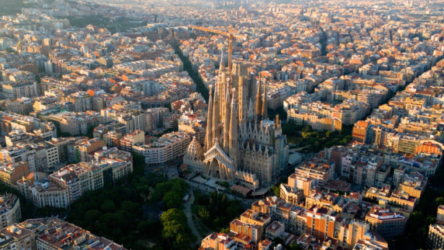 Кметът на испанския град Барселона обеща да премахне краткосрочните туристически
