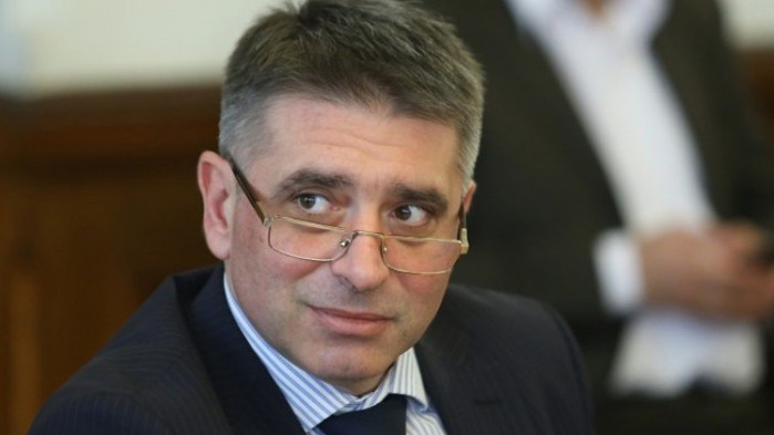 Данаил Кирилов към Лозан Панов: Командировани ли са съдии от ССБ в търговските колегии на съдилища?