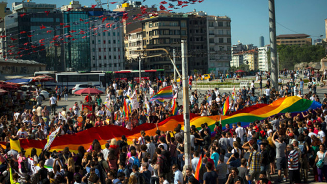 Забраниха прайда в Истанбул
