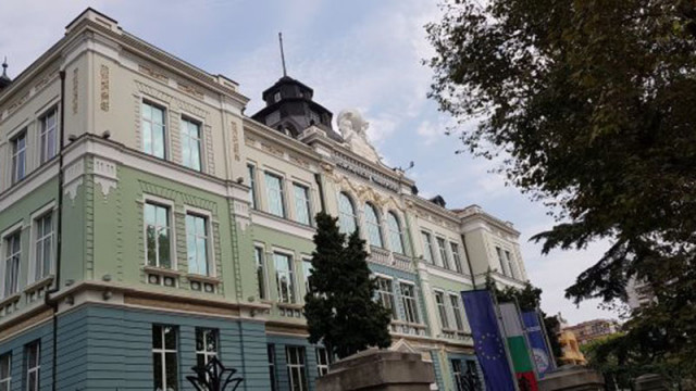 С повишена обща оценка 9,49 ИУ-Варна приключи процедурата за последваща институционална акредитация
