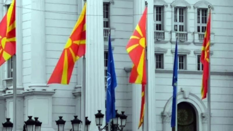 Сърбия се завръща на власт в РС Македония с помощта на Иван Стоилкович
