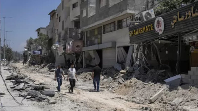 Най-малко четирима палестинци бяха убити при израелски въздушен удар на Западния бряг