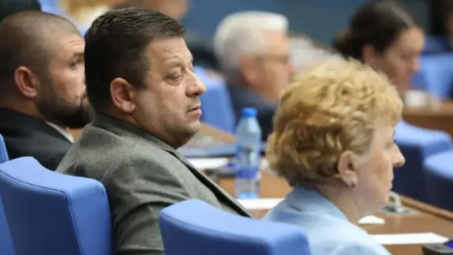 След извънредно заседание: „Величие“ иска оставката на Николай Марков и Виктория Василева