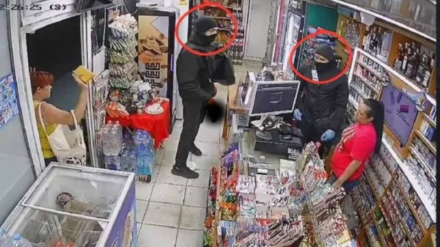 Съд за двамата непълнолетни, ограбили с пистолет денонощен магазин в "Младост" във Варна