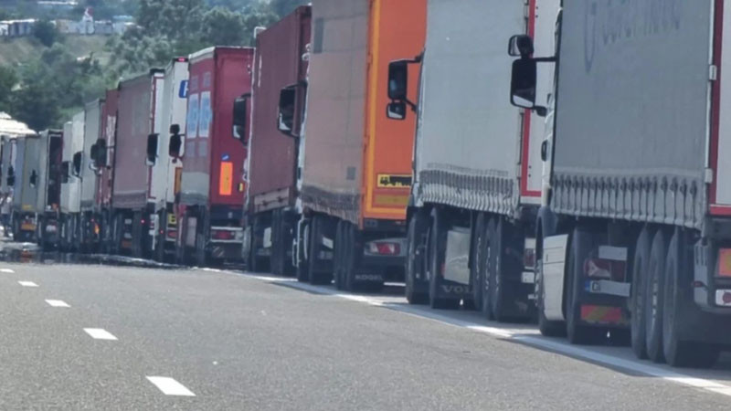 Утре спират движението на камиони над 20 т в областите Русе, Шумен, Велико Търново, Търговище