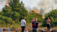Край Варна продължава да гори, пожарът пламна отново и затвори участък от "Хемус" (СНИМКИ)