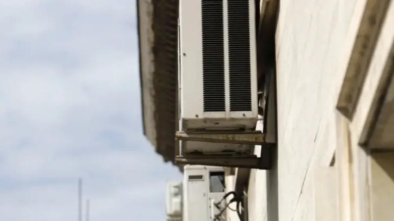 Двама мъже от Стара Загора откраднаха климатик