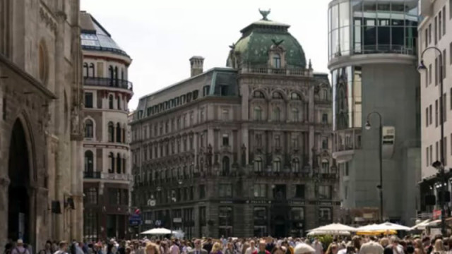 Демонстрация на десни екстремисти предизвика безредици в центъра на Виена