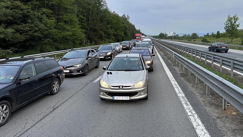 Движението към Бургас ще бъде пренасочено по главен път I-6