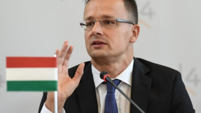 Сиярто: Унгария не може да се обърне към алтернативи на руския петрол заради инфраструктурата