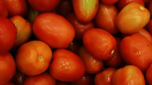 В магазина - в края на юли домати от Полша?!