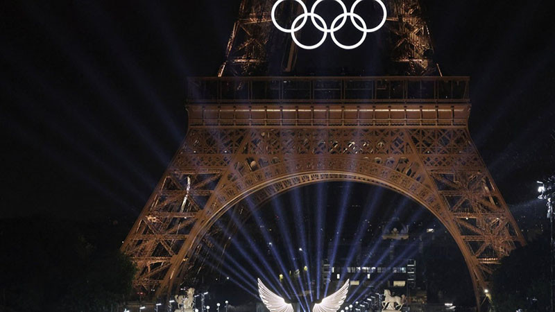 Как реагира светът на церемонията в Париж: Фарс и културно самоубийство или тук-там "щуро шоу"