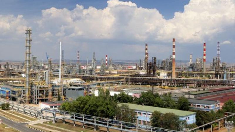Гръцки бизнесмен има интерес към "Лукойл Нефтохим"