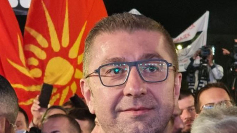 Мицкоски за спора с България: Извършени са големи национални предателства