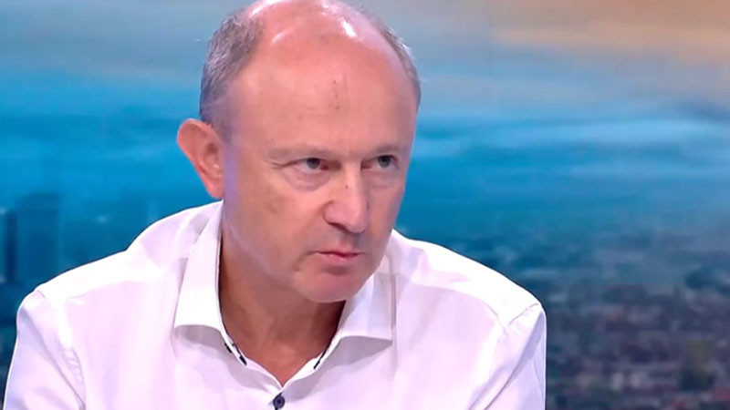 Уволненият шеф на Държавния авиоотряд: Мотивът е, че съм придобил право на пенсия