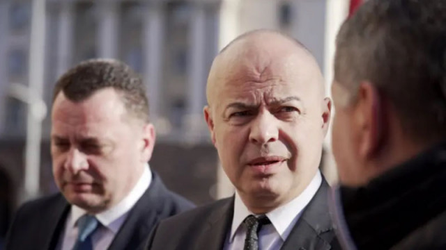 Свиленски и Ченчев недоволни, че отиват на пленум на БСП без материали