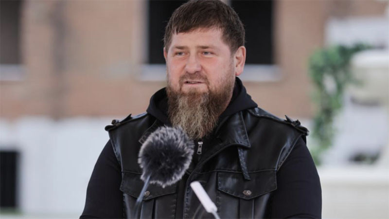 Кадиров: Бойци от полка "Ахмат-Чечня" унищожиха конвой с техника на ВСУ в Курска област