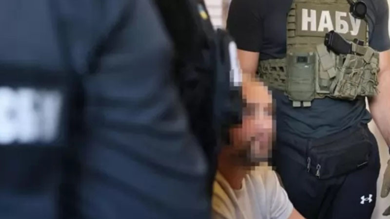 Нямало корупция в Украйна: Зам.-министър е задържан, докато взимал подкуп от $500 000
