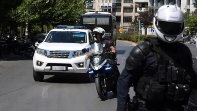 Пуснаха собственика на бара в Халкидики и още трима, разследвани за стрелбата с българи