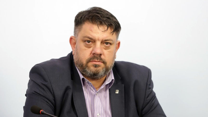 Зафиров: Задава се конституционна криза! Подкрепяме Радев - действа принципно и последователно