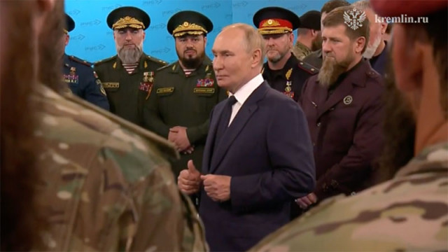 Путин посети Чечения за първи път от 2011 г.