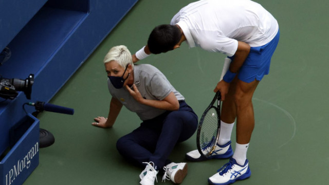 Джокович се извини за поведението си