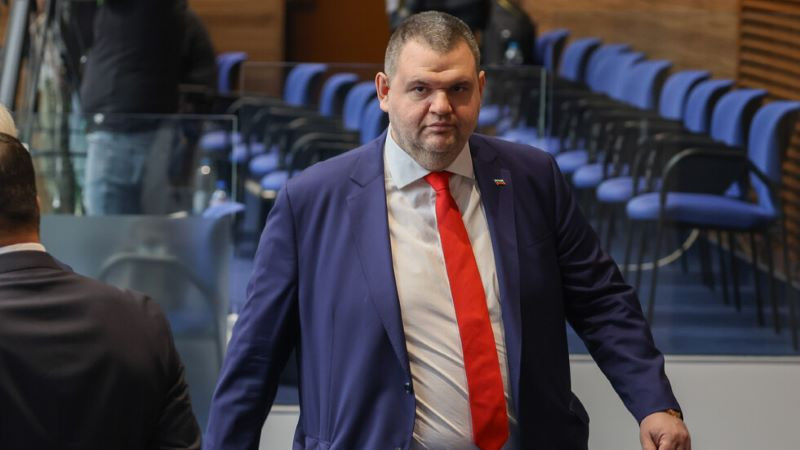 Пеевски предложи Искра Михайлова за еврокомисар