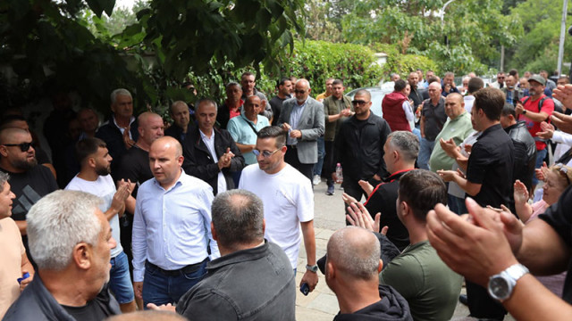 Напрежение в Бояна и опит за нахлуване в сараите  На място