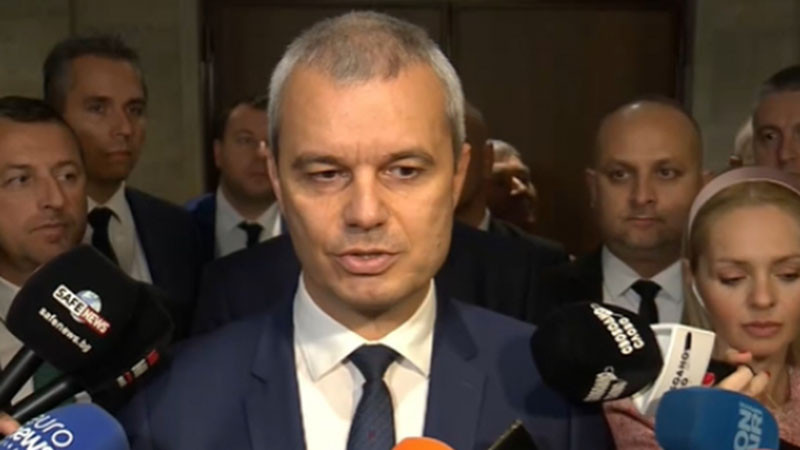 Костадинов: Задължително БСП и групата на Пеевски трябва да обяснят какво се случи днес