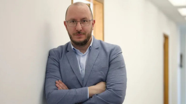 Михаил Кръстев: България отдавна е влязла в спиралата на дефицитните бюджети