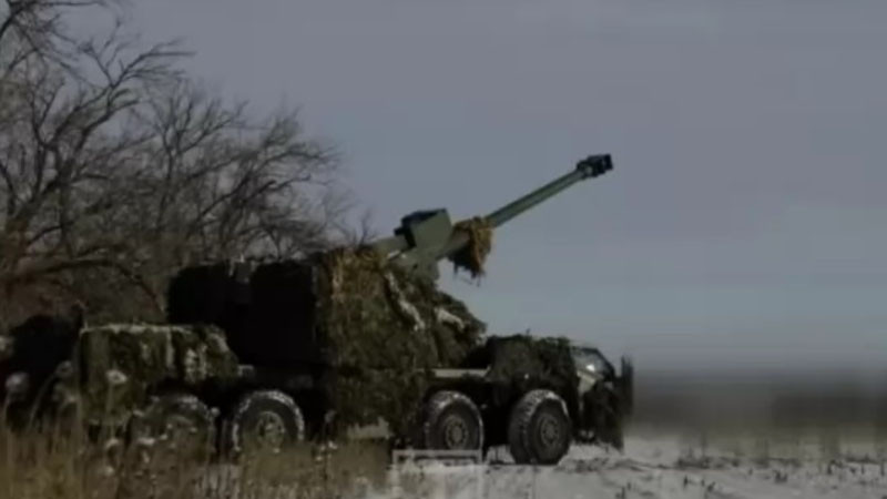 Бойците на "Азов" първи получиха най-новите чешки артилерийски установки DITA