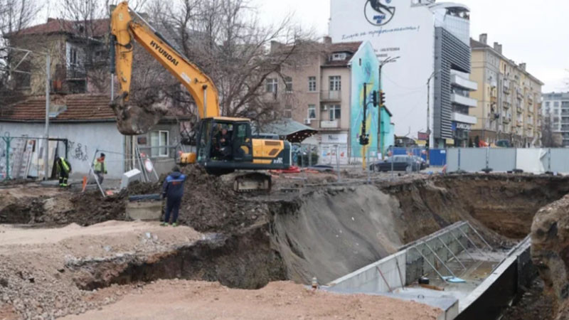 ДНСК и МРРБ спират строителството на ул. „Опълченска“ в София