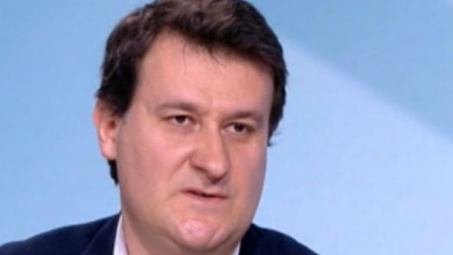 Доц. Милен Любенов: Има твърде голяма вероятност от предсрочни избори