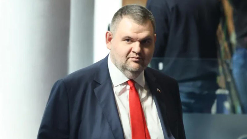Пеевски: Пълна подкрепа за протеста на медиците, министрите да намерят решение