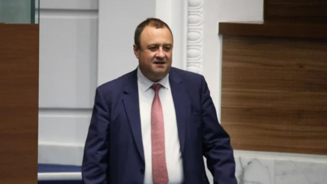 Министър Иванов разпореди отстраняване на цялото ръководство на ОПУ-Плевен и проверка на АПИ