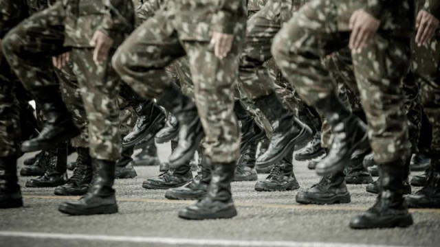 Безпрецедентен скок във военните разходи за 2024 г. отчита нов доклад