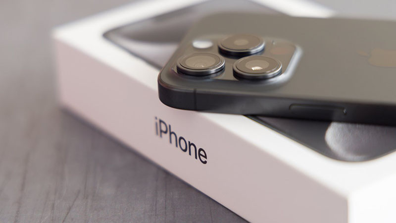 Apple предупреди потребители в 100 държави за атака с шпионски софтуер