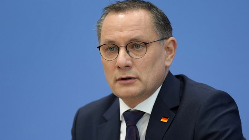 "Алтернатива за Германия“ иска германското разузнаване да представи доказателства, че е екстремистка
