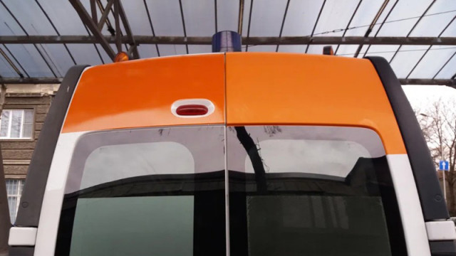 С опасност за живота остава момчето, пострадало след падане с тротинетка в Карлово