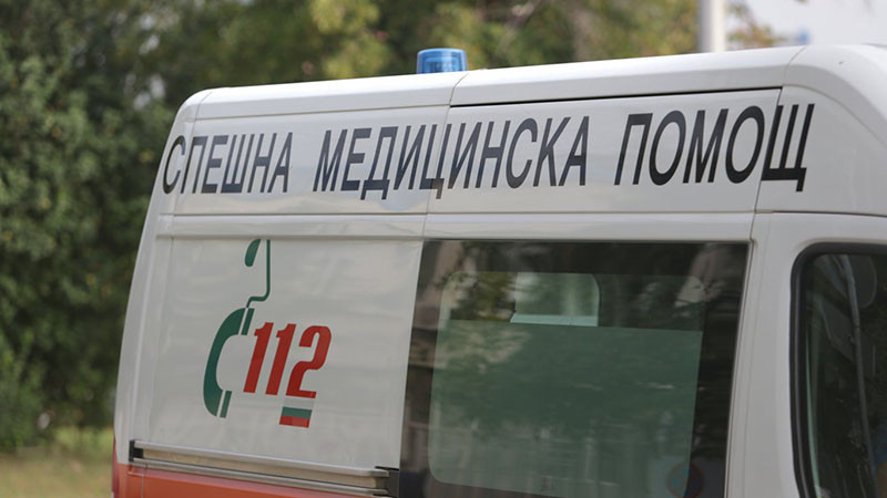 35-годишна жена нападна лекар и шофьор на линейка