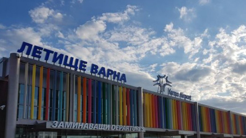 Летище Варна стана на 77 години